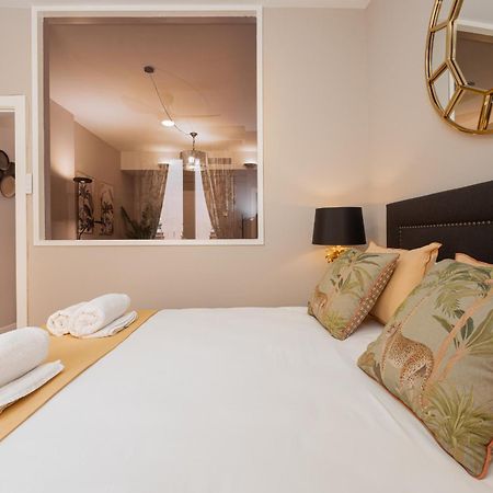 C31 Deluxe Apartment Into Cathedral Square Malaga Zewnętrze zdjęcie